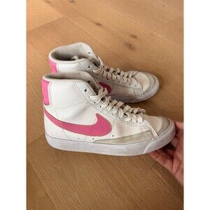 Nike Blazer Mid 77 Vintage Youth Size 5 5Y White Pink Skate Shoes Casual Sneaker
